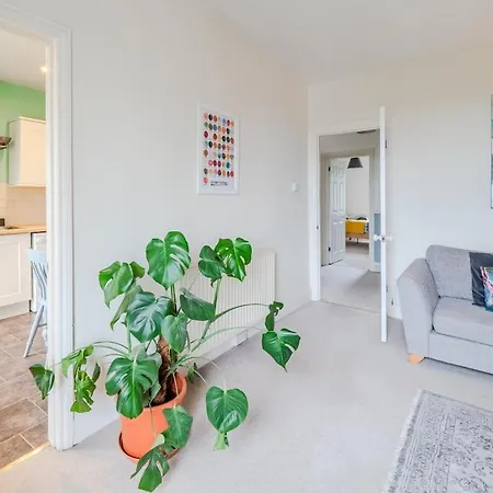 Beautiful 2 Bedroom In Redland - Simply Check In * Bristol